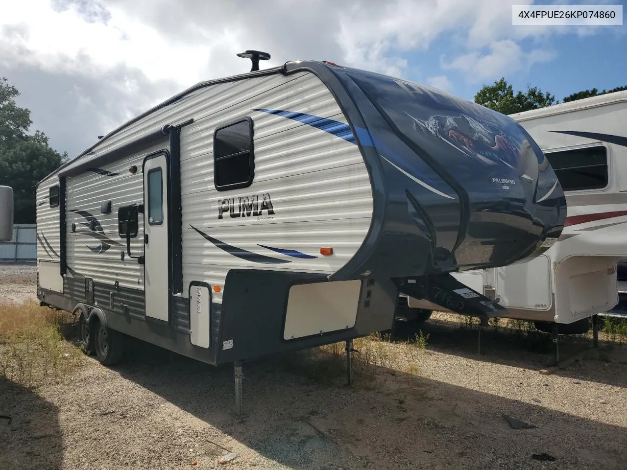 2019 Puma Trailer VIN: 4X4FPUE26KP074860 Lot: 72723324