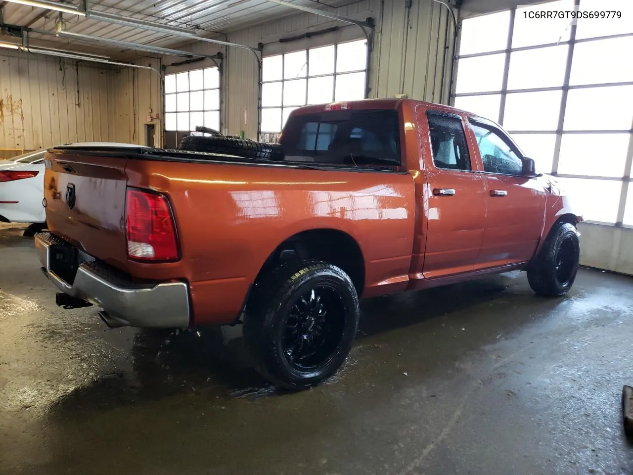 1C6RR7GT9DS699779 2013 Ram 1500 Slt