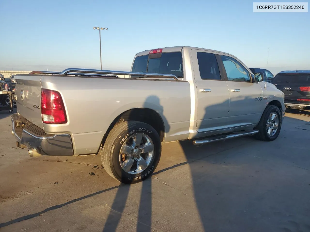 1C6RR7GT1ES352240 2014 Ram 1500 Slt