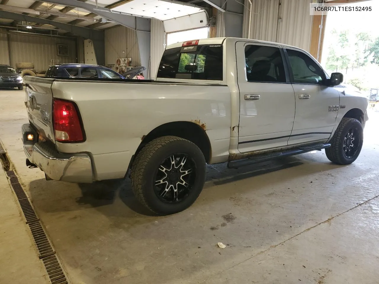 1C6RR7LT1ES152495 2014 Ram 1500 Slt