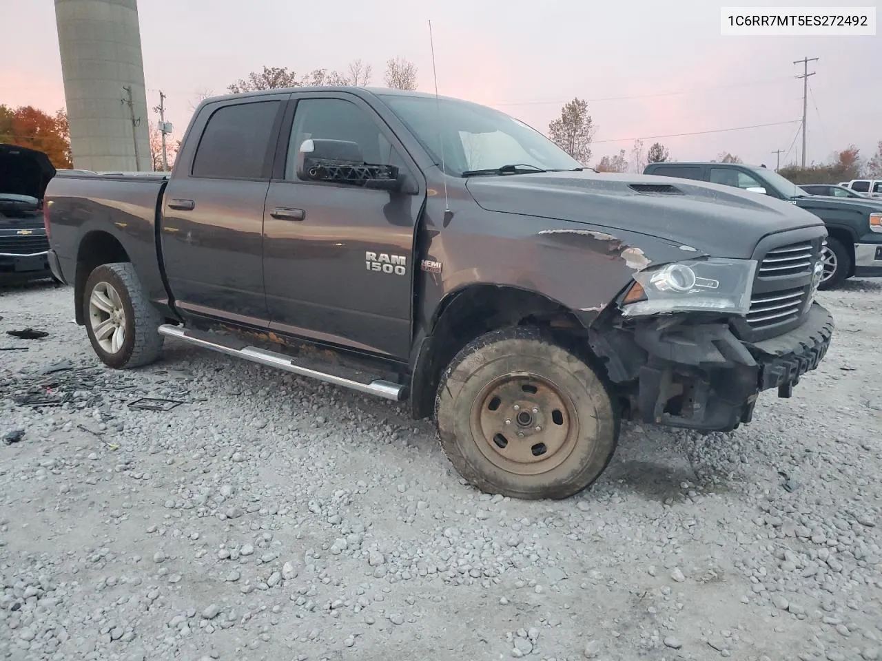 1C6RR7MT5ES272492 2014 Ram 1500 Sport