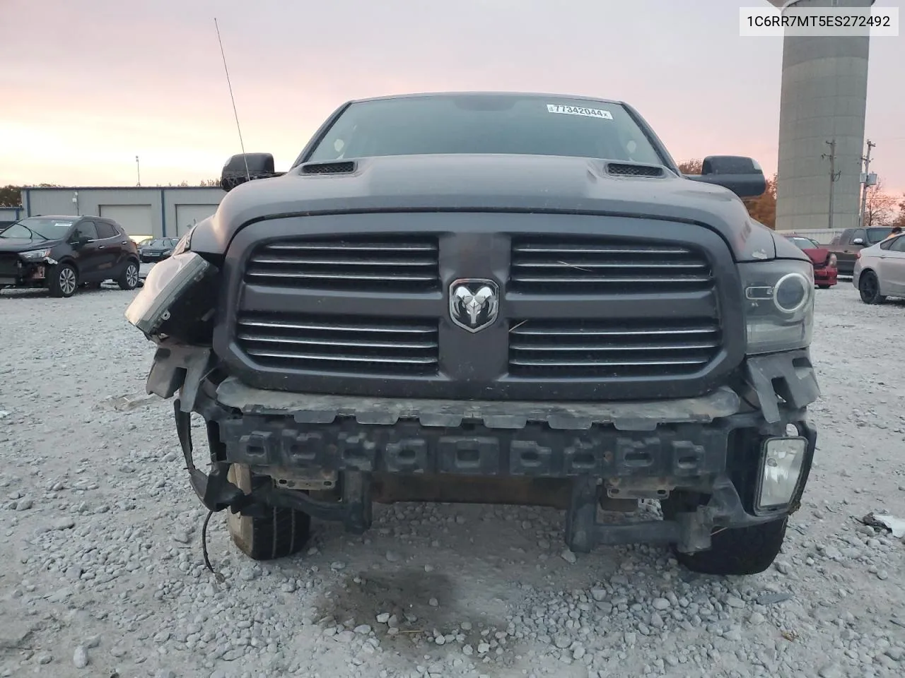 1C6RR7MT5ES272492 2014 Ram 1500 Sport