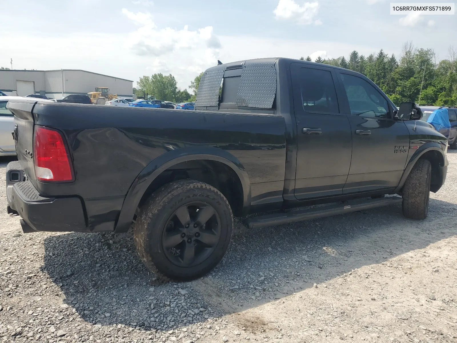 1C6RR7GMXFS571899 2015 Ram 1500 Slt