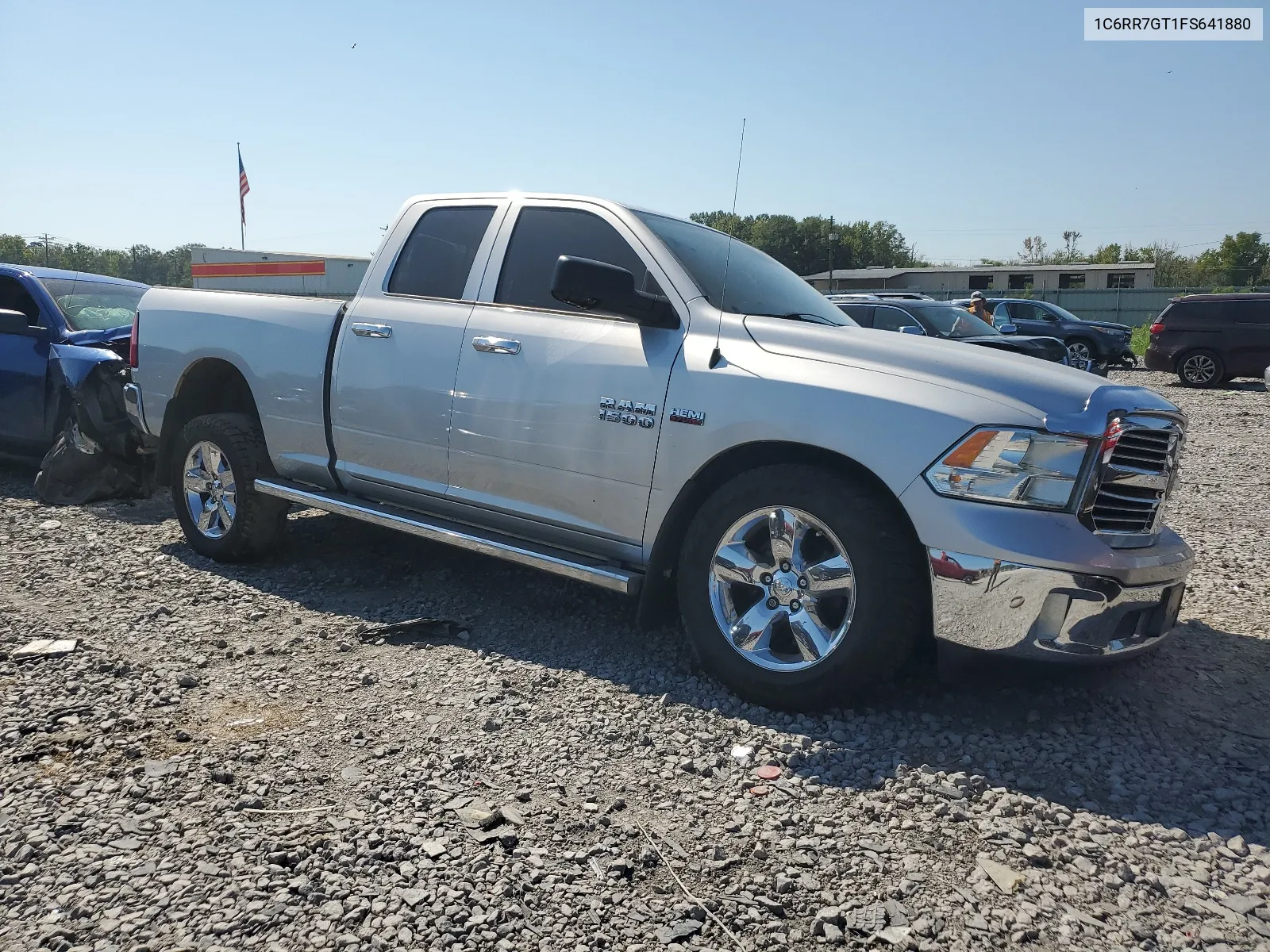 1C6RR7GT1FS641880 2015 Ram 1500 Slt