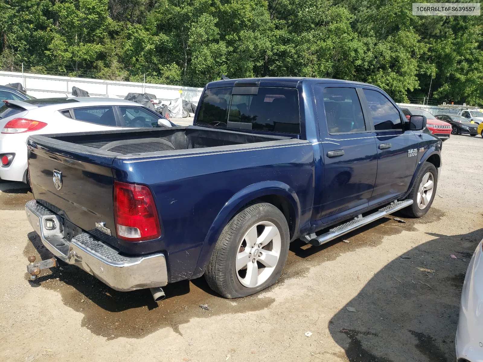 1C6RR6LT6FS639557 2015 Ram 1500 Slt