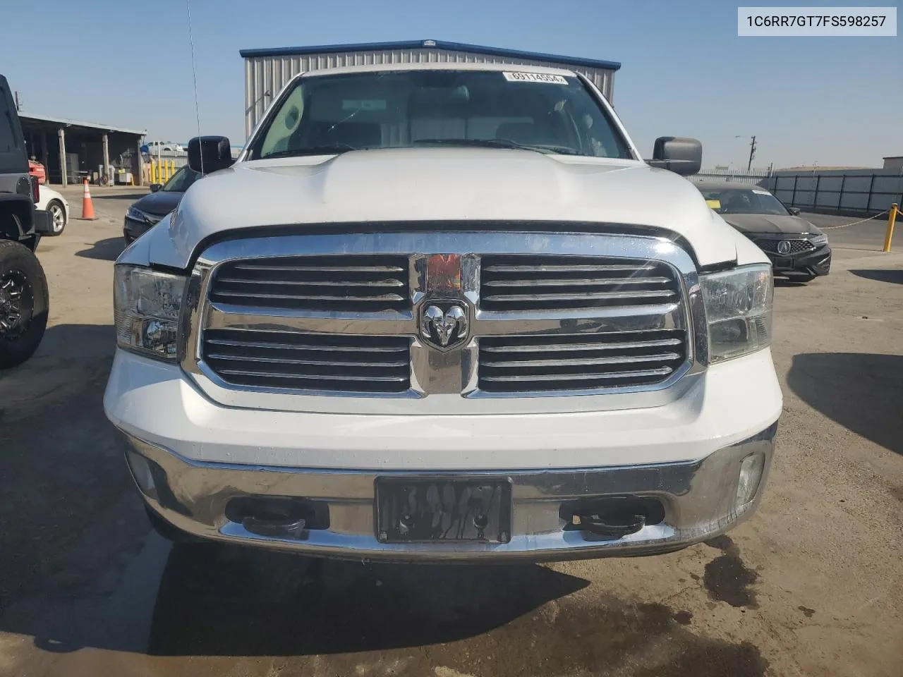 1C6RR7GT7FS598257 2015 Ram 1500 Slt