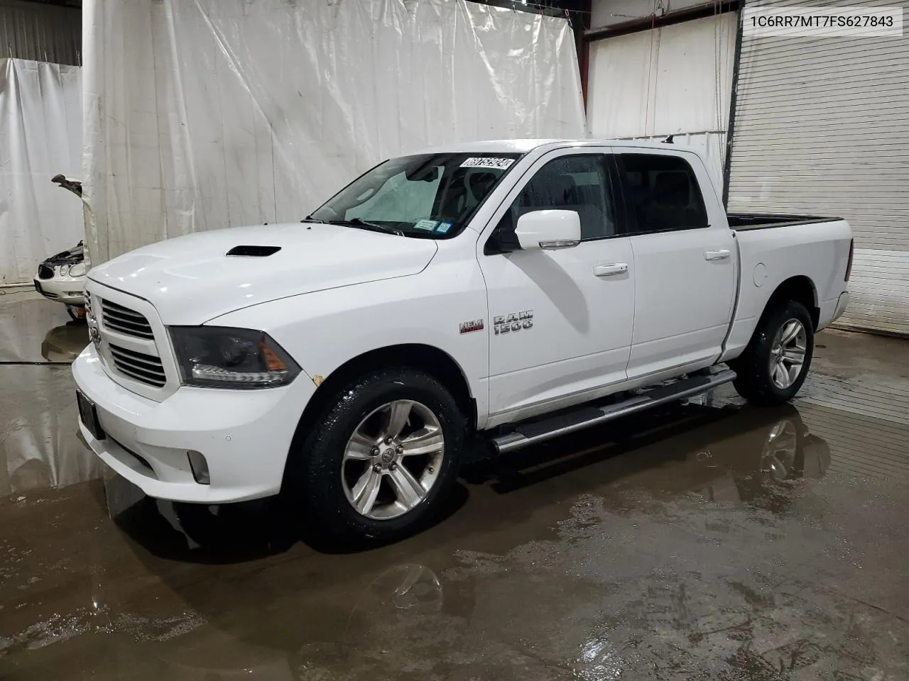 2015 Ram 1500 Sport VIN: 1C6RR7MT7FS627843 Lot: 69752924