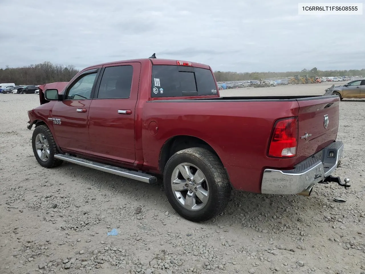 1C6RR6LT1FS608555 2015 Ram 1500 Slt