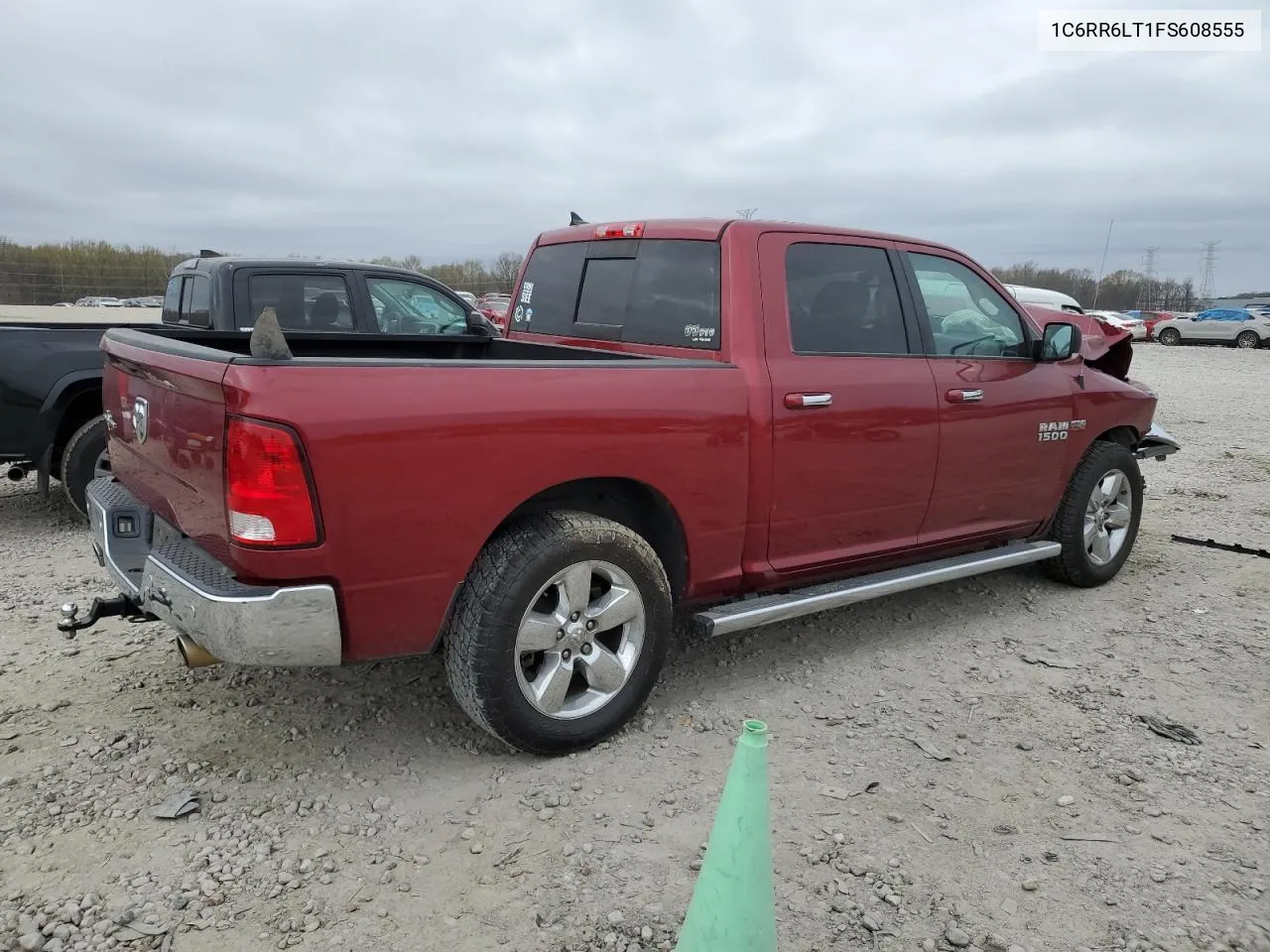 1C6RR6LT1FS608555 2015 Ram 1500 Slt