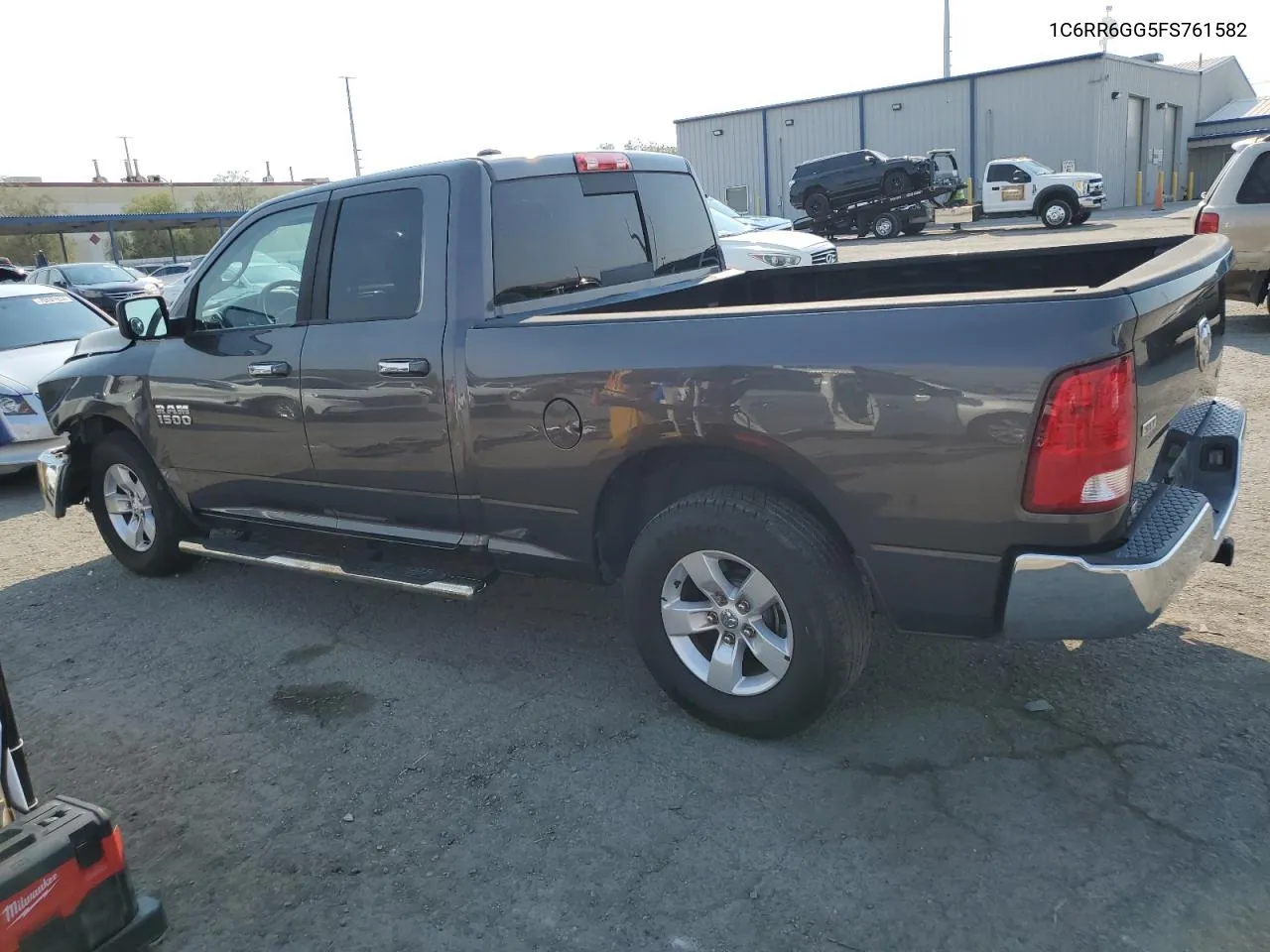 1C6RR6GG5FS761582 2015 Ram 1500 Slt