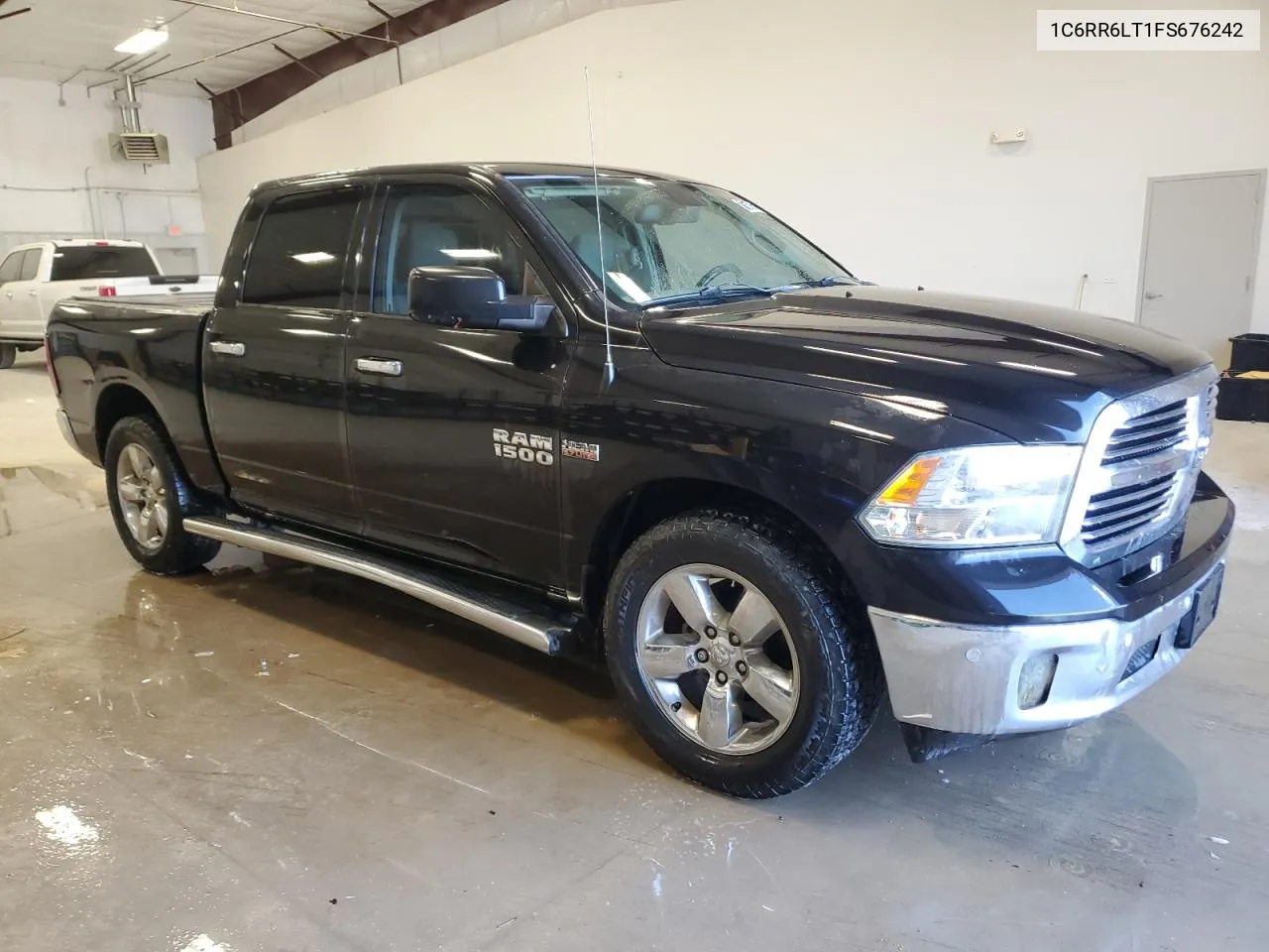 1C6RR6LT1FS676242 2015 Ram 1500 Slt