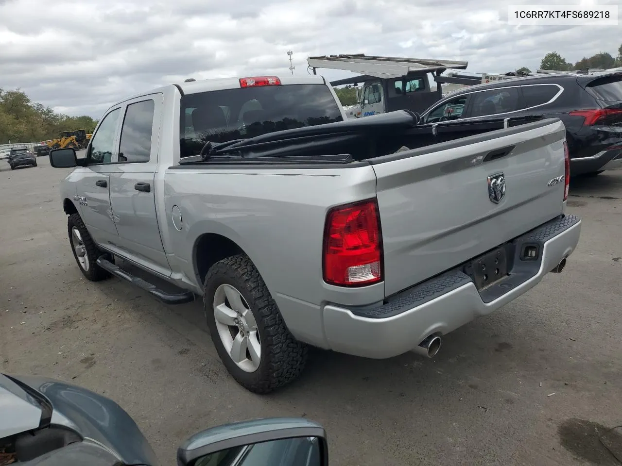 1C6RR7KT4FS689218 2015 Ram 1500 St