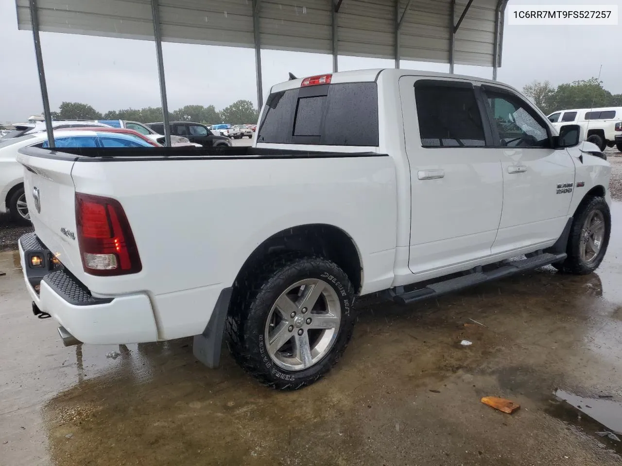 1C6RR7MT9FS527257 2015 Ram 1500 Sport