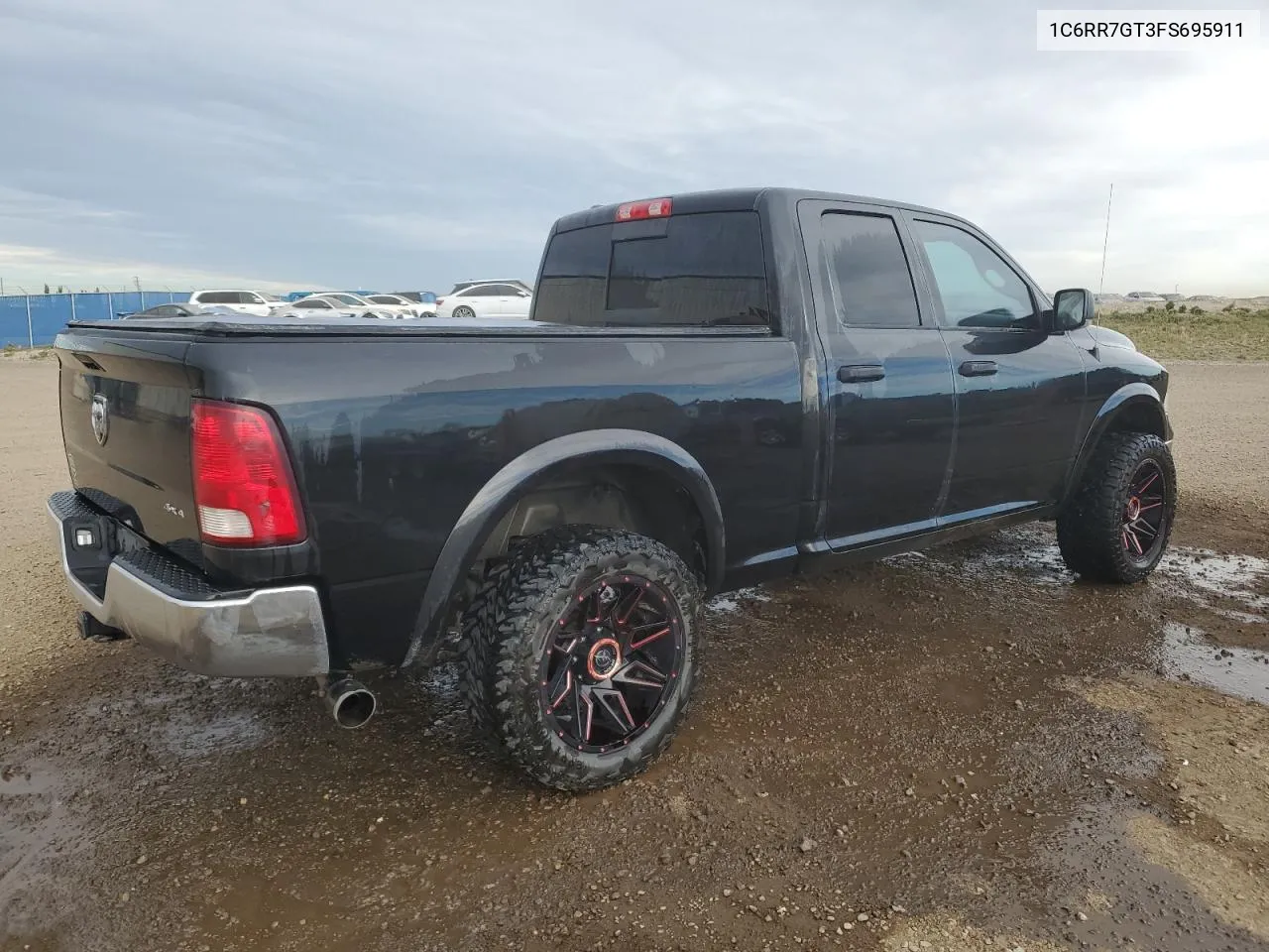 1C6RR7GT3FS695911 2015 Ram 1500 Slt