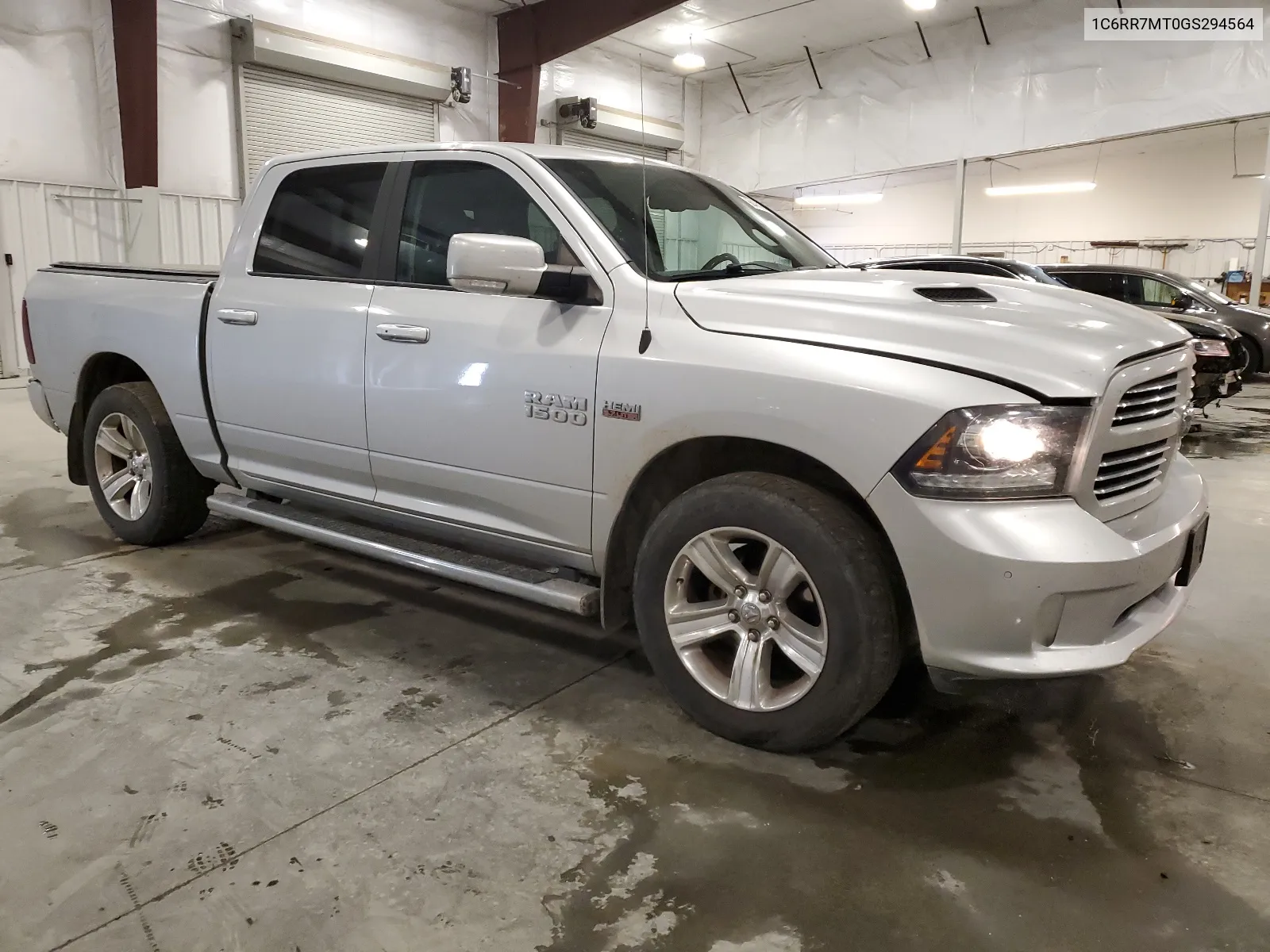 1C6RR7MT0GS294564 2016 Ram 1500 Sport