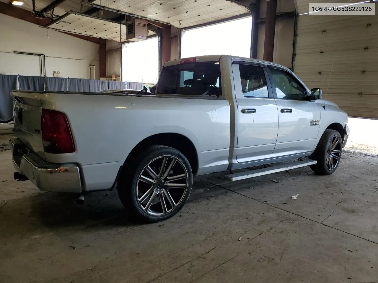 1C6RR7GG5GS229126 2016 Ram 1500 Slt