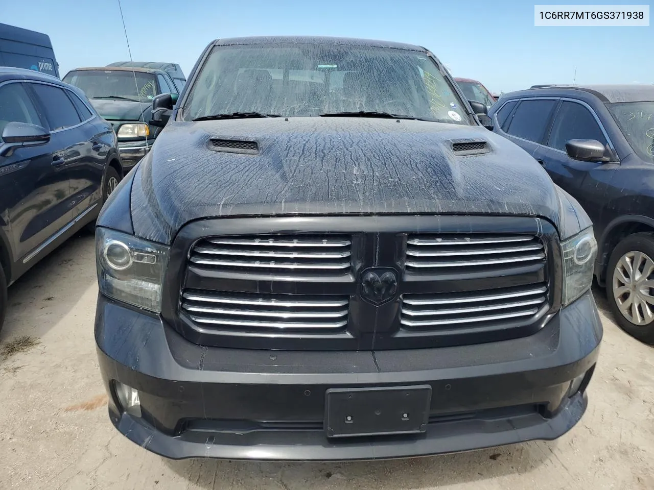 1C6RR7MT6GS371938 2016 Ram 1500 Sport