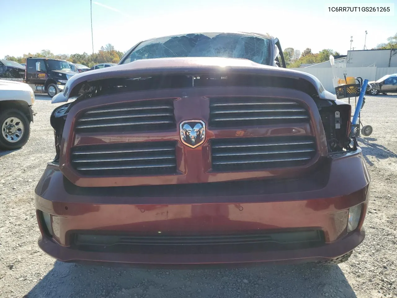 1C6RR7UT1GS261265 2016 Ram 1500 Sport