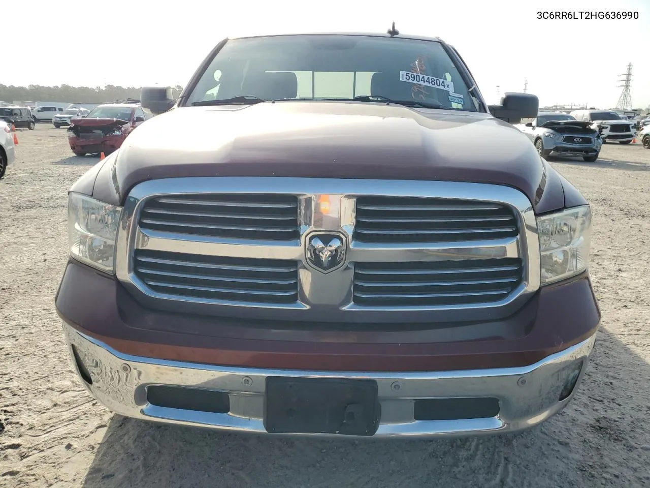 3C6RR6LT2HG636990 2017 Ram 1500 Slt