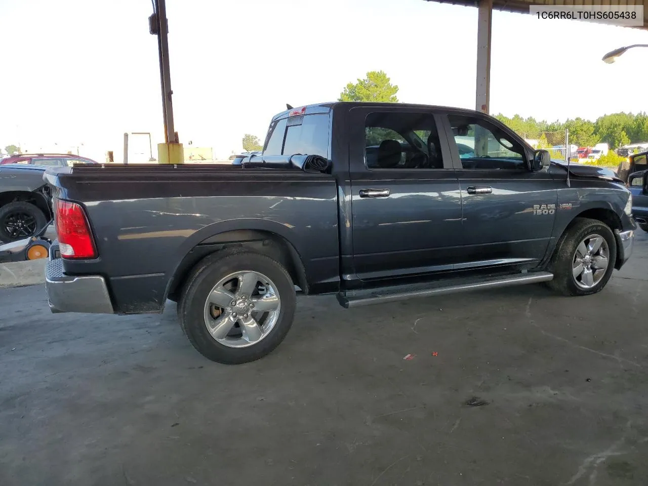 1C6RR6LT0HS605438 2017 Ram 1500 Slt