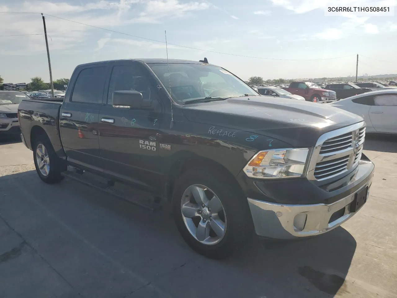 3C6RR6LT1HG508451 2017 Ram 1500 Slt