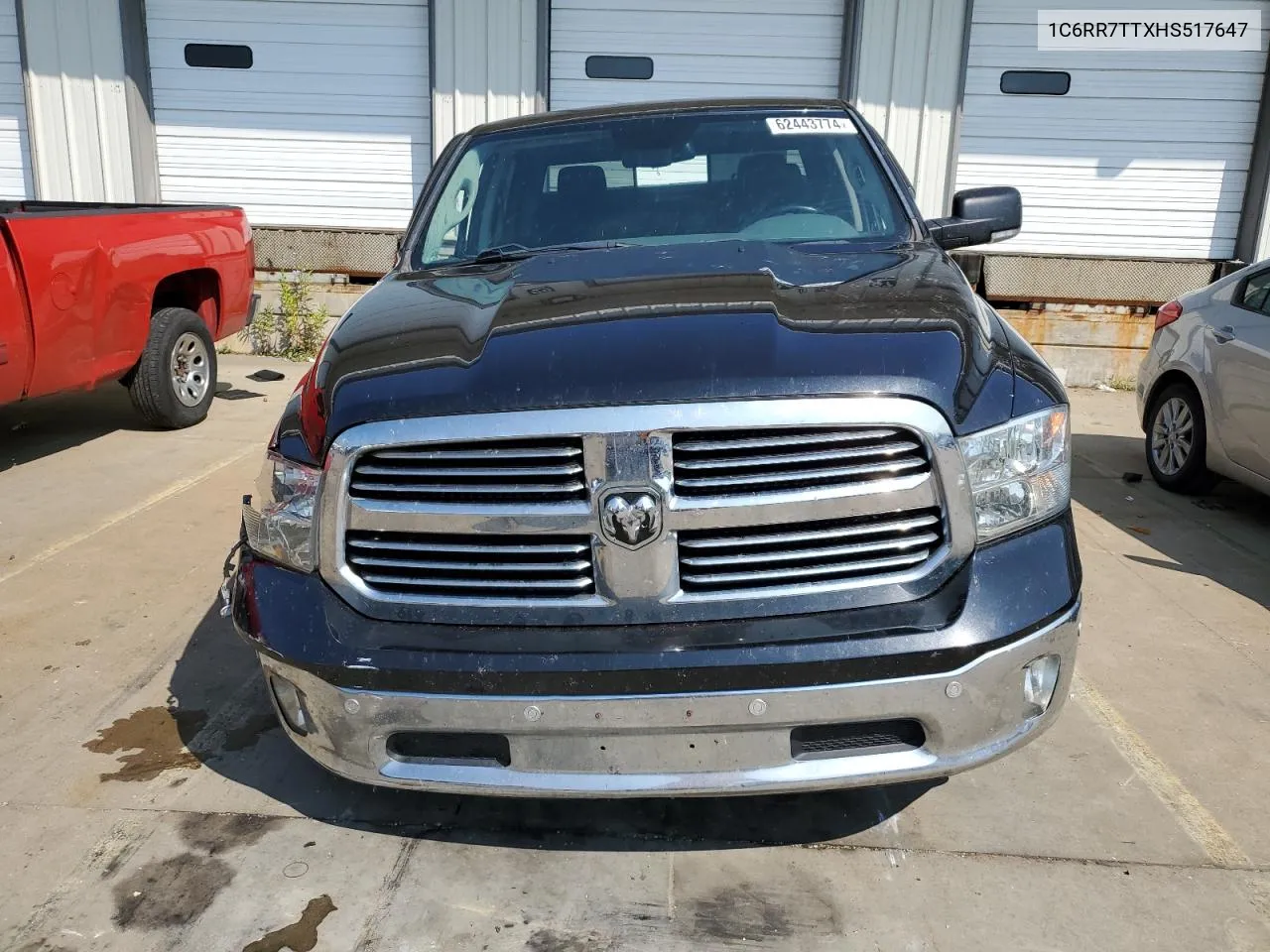 1C6RR7TTXHS517647 2017 Ram 1500 Slt