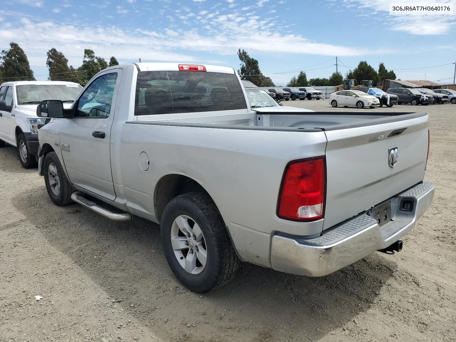 2017 Ram 1500 St VIN: 3C6JR6AT7HG640176 Lot: 66981984