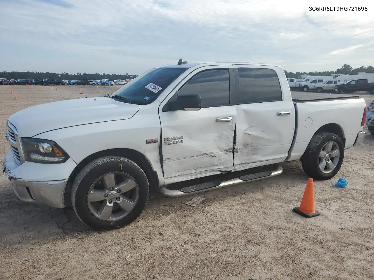 2017 Ram 1500 Slt VIN: 3C6RR6LT9HG721695 Lot: 69470484