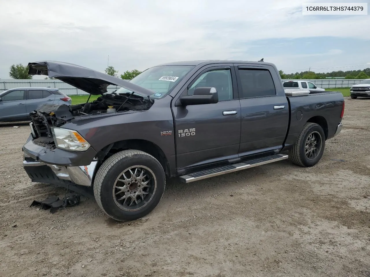 1C6RR6LT3HS744379 2017 Ram 1500 Slt