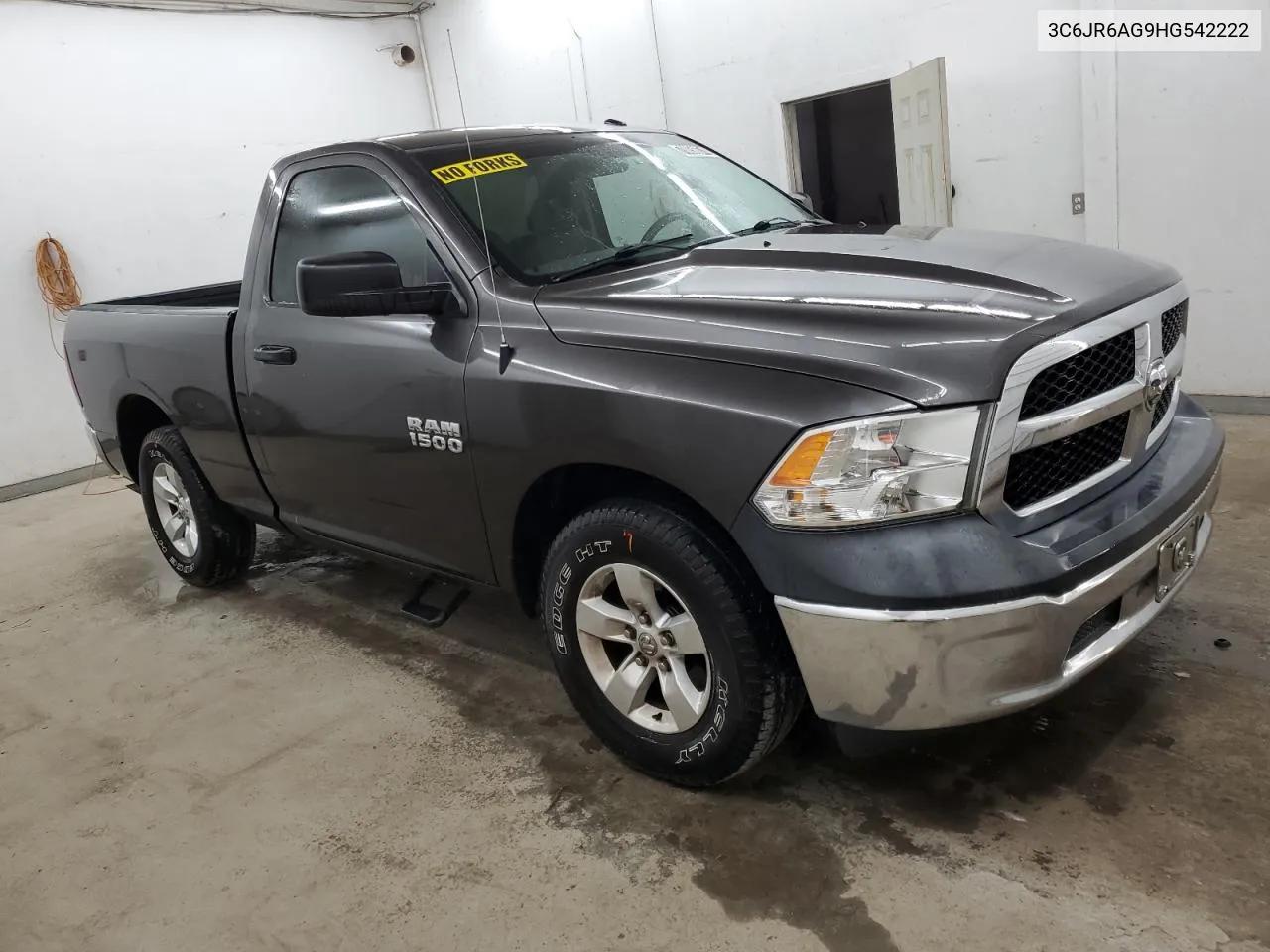 2017 Ram 1500 St VIN: 3C6JR6AG9HG542222 Lot: 70056674