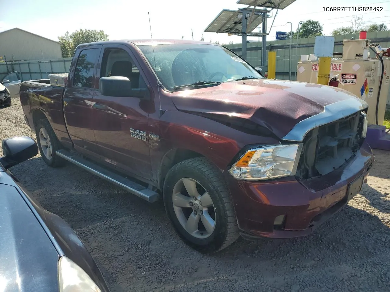 2017 Ram 1500 St VIN: 1C6RR7FT1HS828492 Lot: 71267334