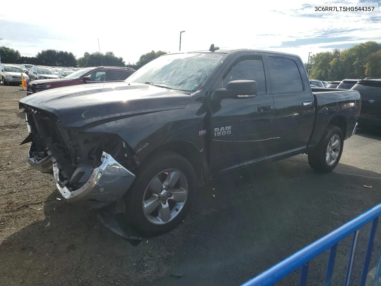 3C6RR7LT5HG544357 2017 Ram 1500 Slt