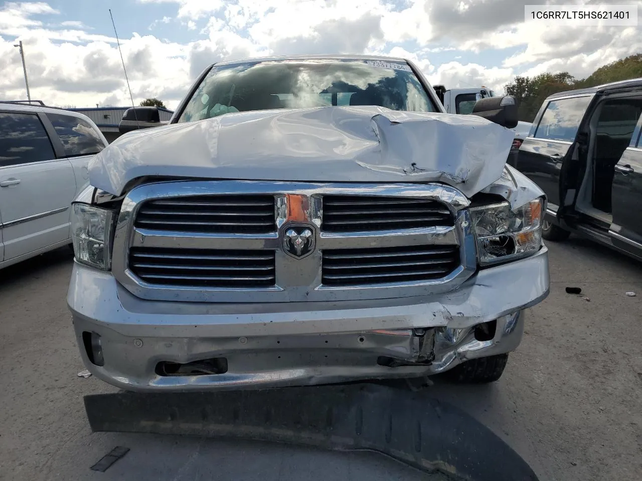 1C6RR7LT5HS621401 2017 Ram 1500 Slt