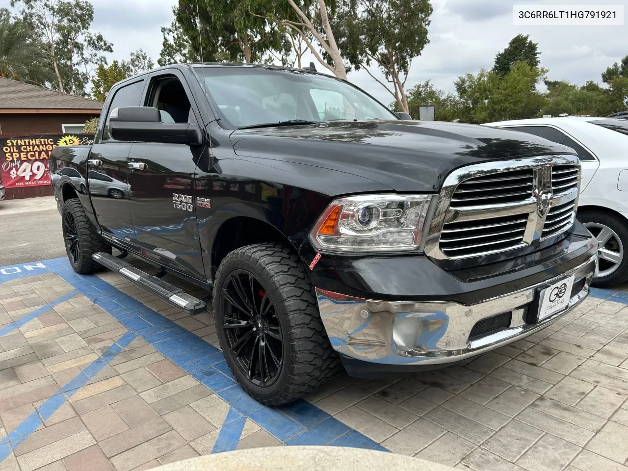 2017 Ram 1500 Slt VIN: 3C6RR6LT1HG791921 Lot: 76975714