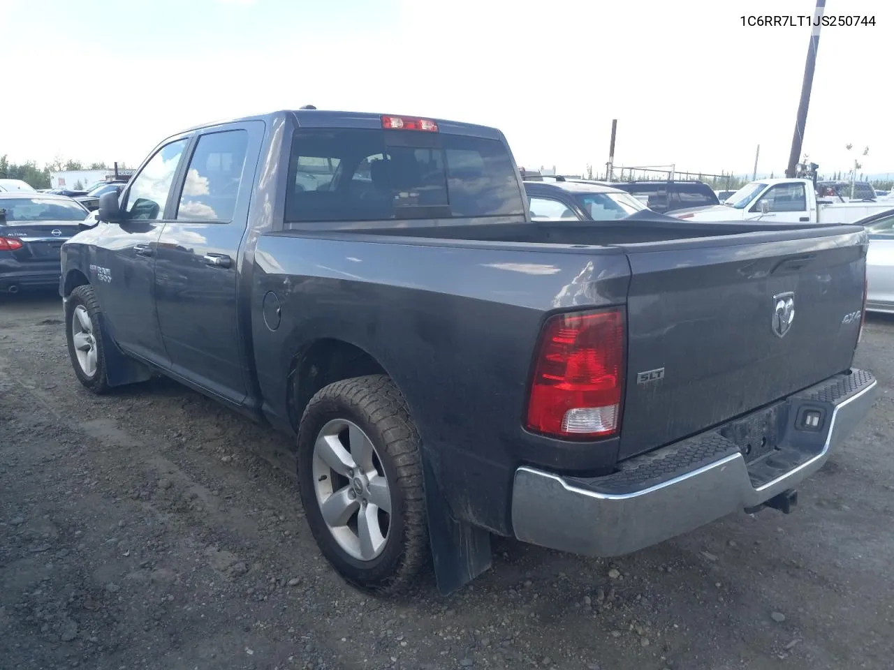 1C6RR7LT1JS250744 2018 Ram 1500 Slt