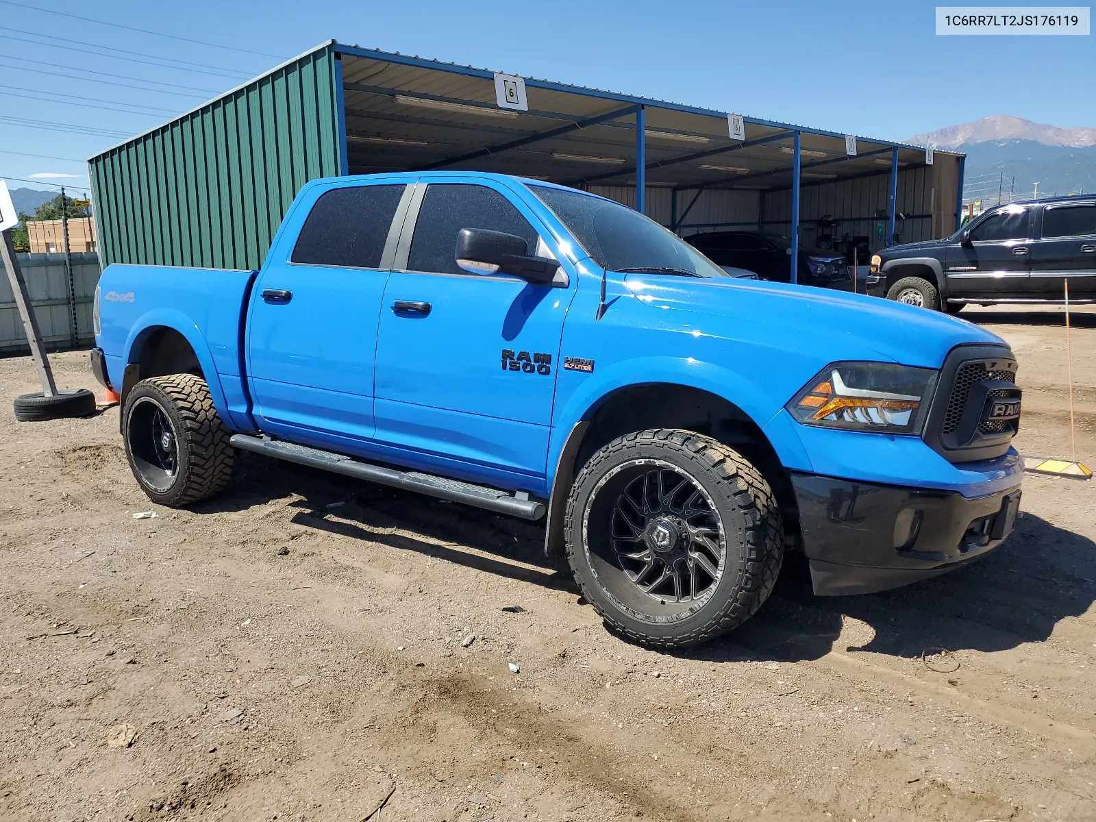 1C6RR7LT2JS176119 2018 Ram 1500 Slt