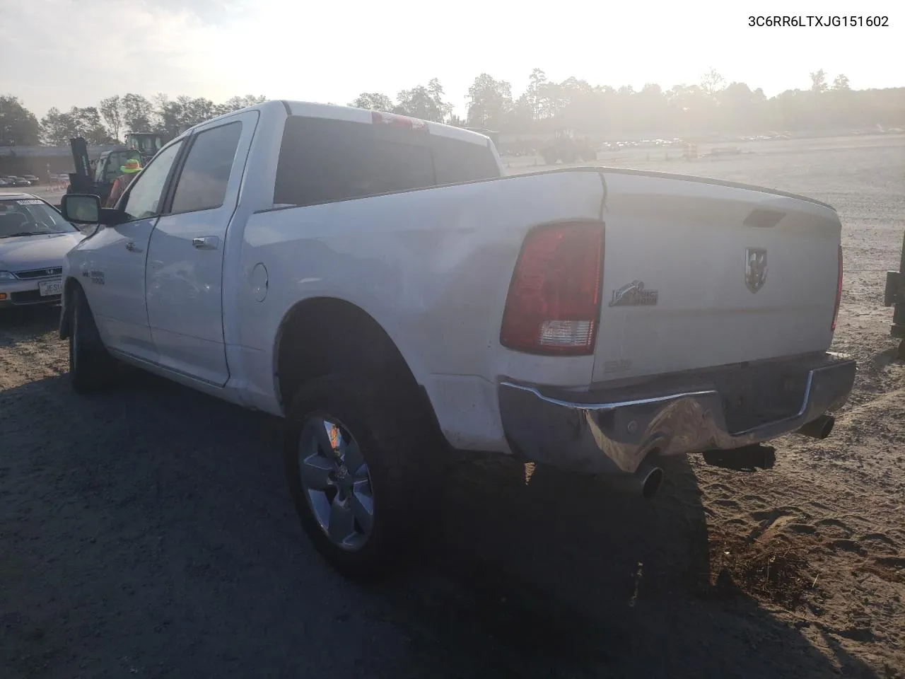 3C6RR6LTXJG151602 2018 Ram 1500 Slt