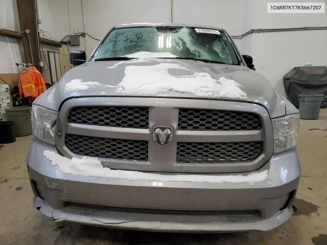 2019 Ram 1500 Classic Tradesman VIN: 1C6RR7KT7KS667207 Lot: 37859374