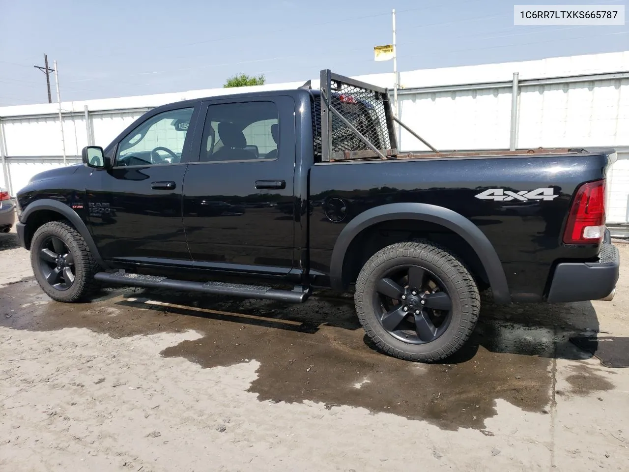 1C6RR7LTXKS665787 2019 Ram 1500 Classic Slt