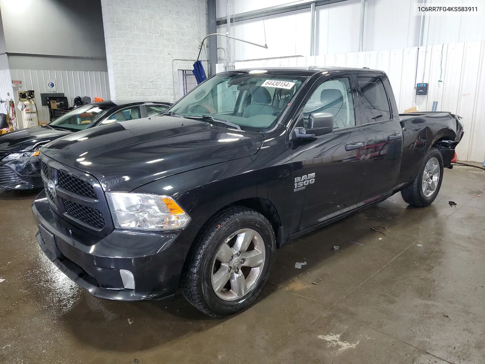 1C6RR7FG4KS583911 2019 Ram 1500 Classic Tradesman