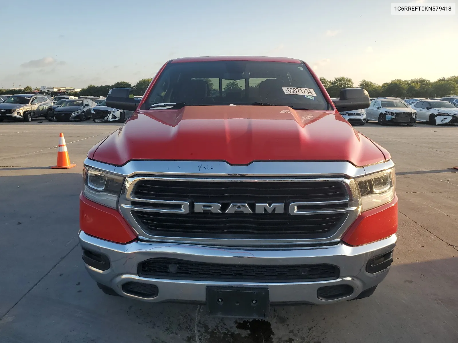 1C6RREFT0KN579418 2019 Ram 1500 Big Horn/Lone Star