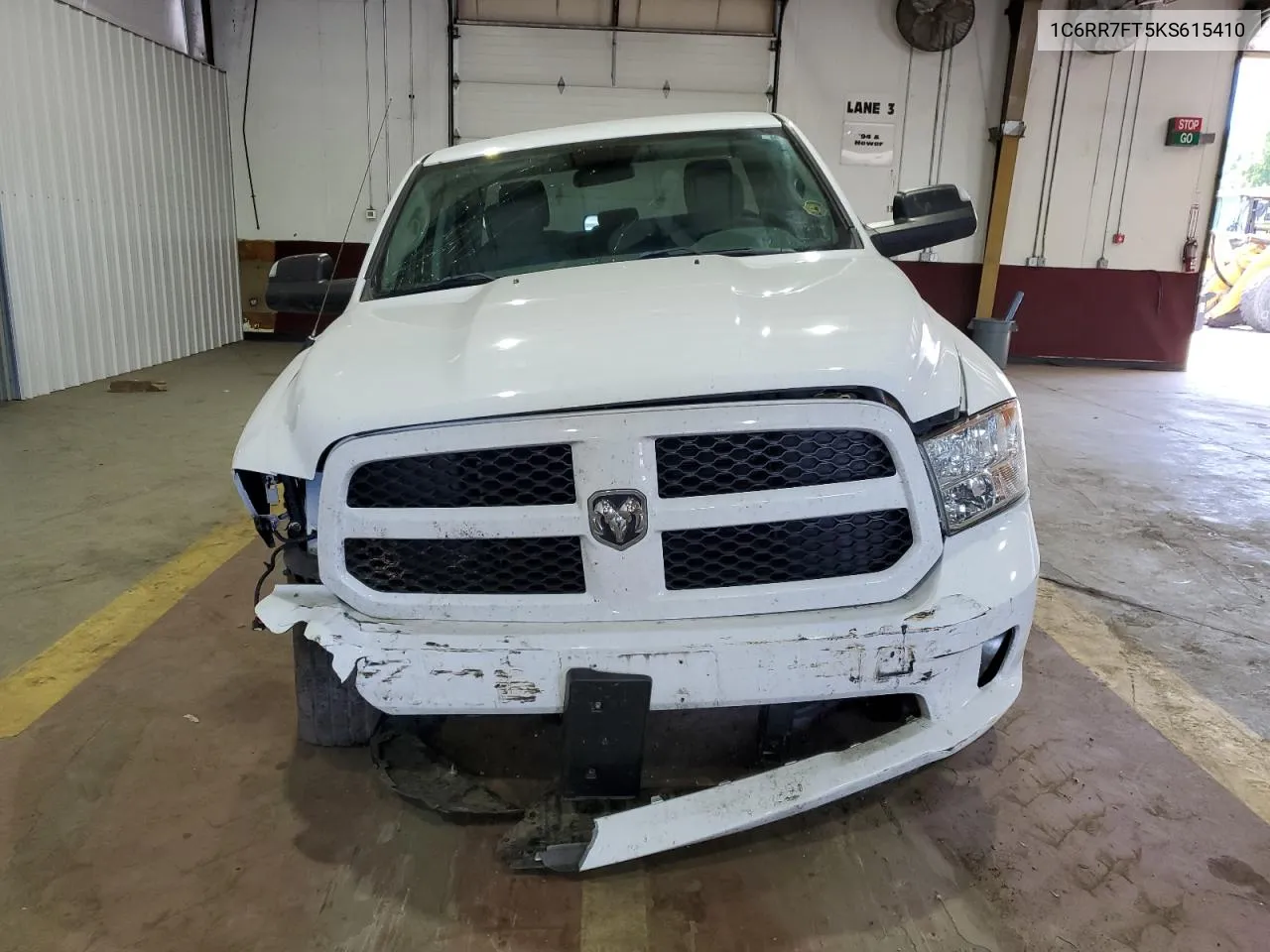 2019 Ram 1500 Classic Tradesman VIN: 1C6RR7FT5KS615410 Lot: 66323594