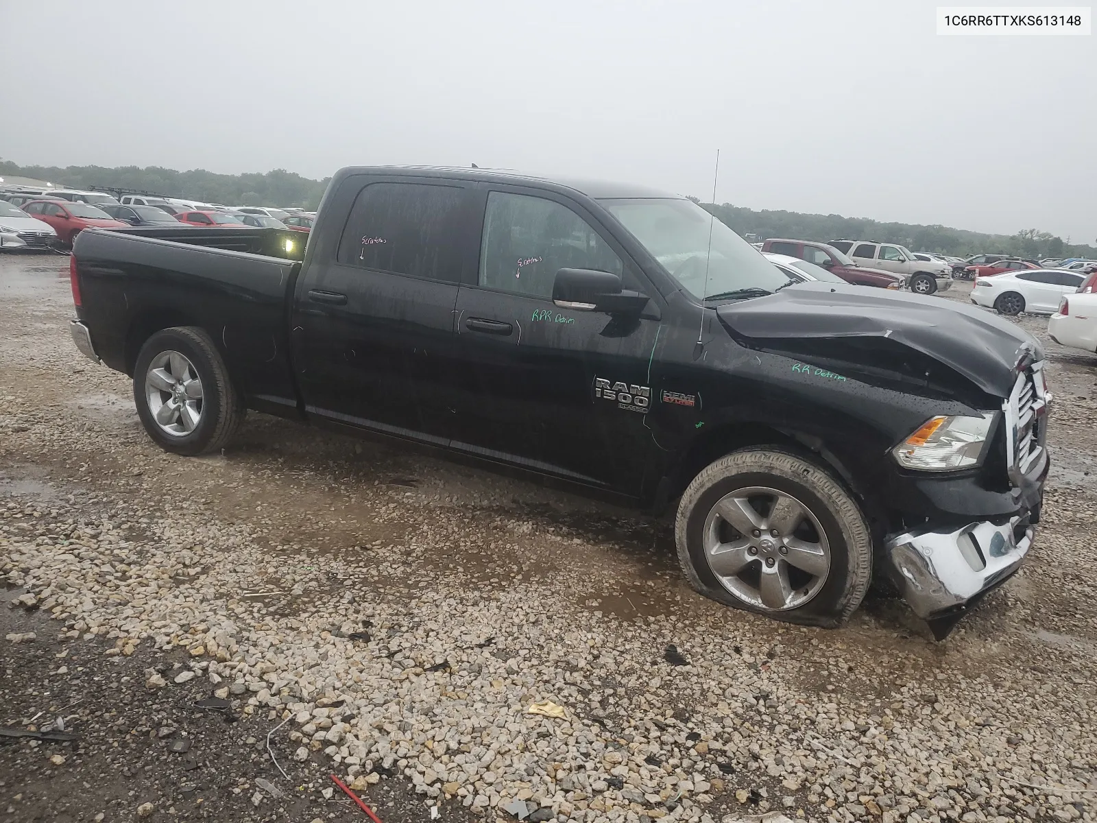 1C6RR6TTXKS613148 2019 Ram 1500 Classic Slt