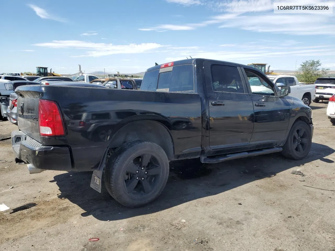 1C6RR7TT5KS623396 2019 Ram 1500 Classic Slt