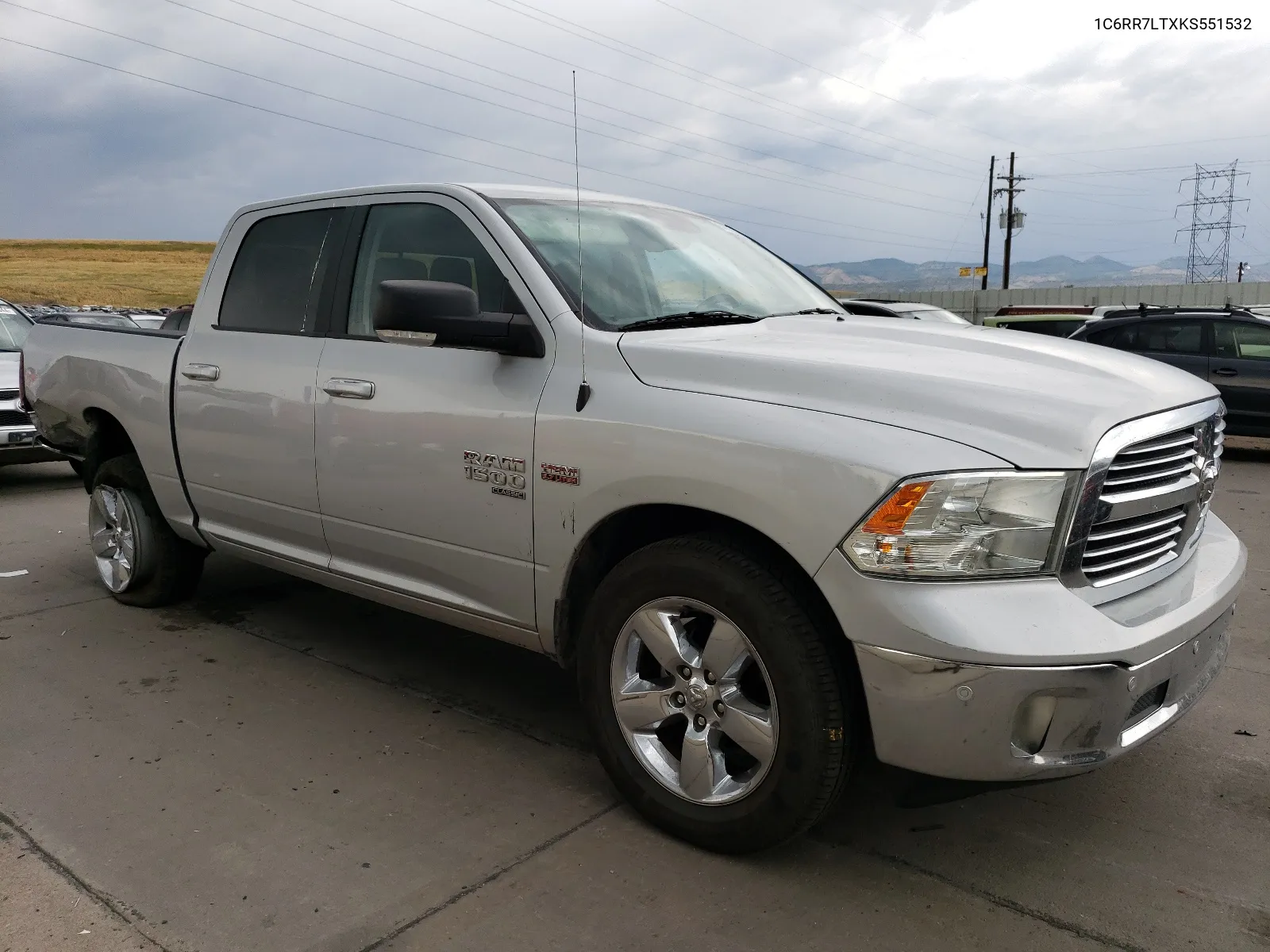 1C6RR7LTXKS551532 2019 Ram 1500 Classic Slt