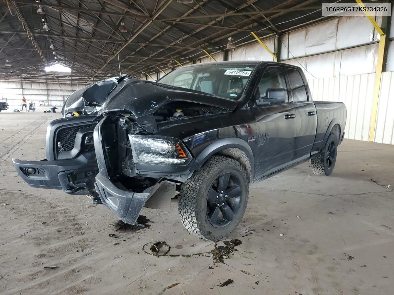 1C6RR6GT7KS734326 2019 Ram 1500 Classic Slt