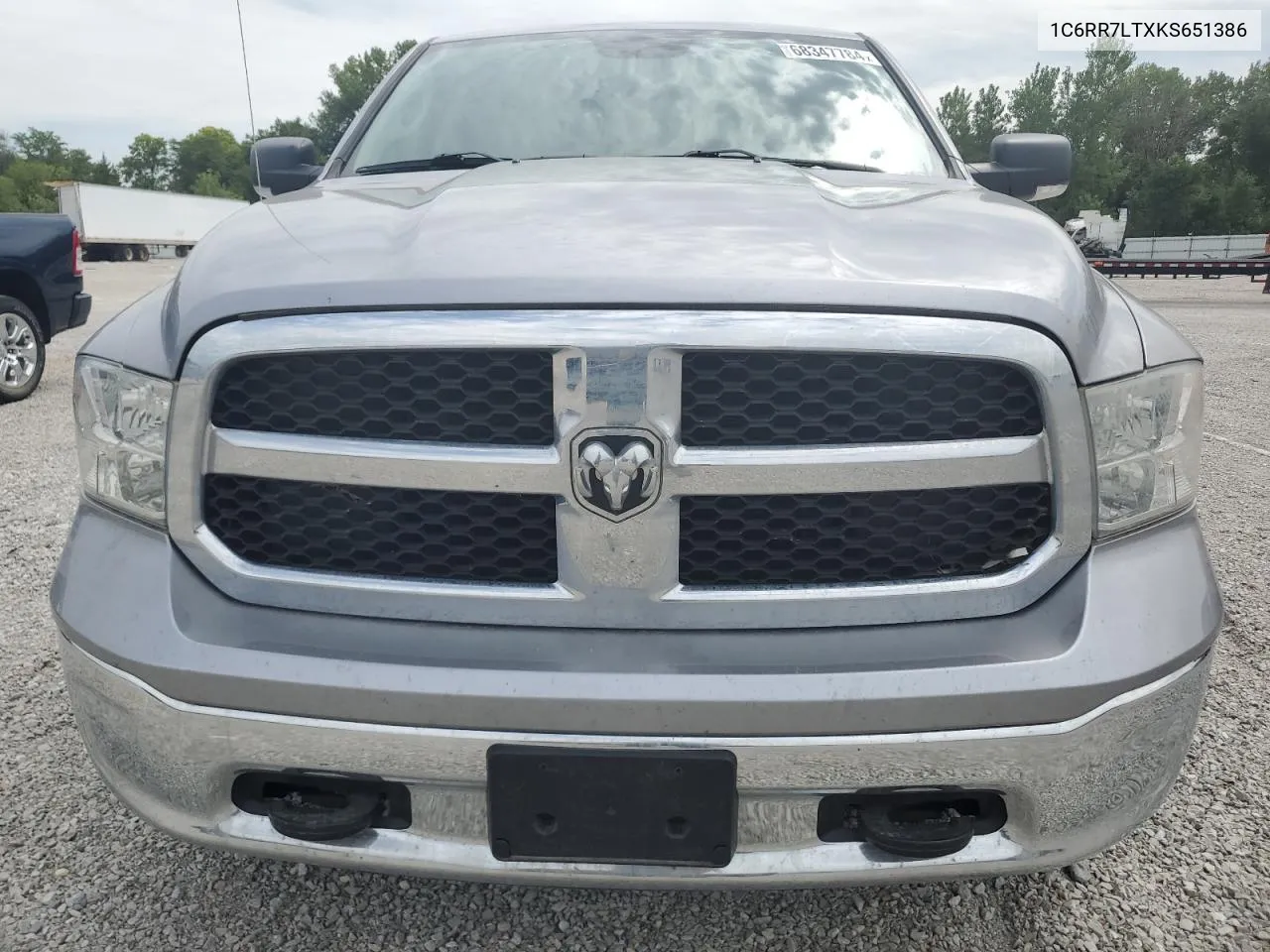 1C6RR7LTXKS651386 2019 Ram 1500 Classic Slt