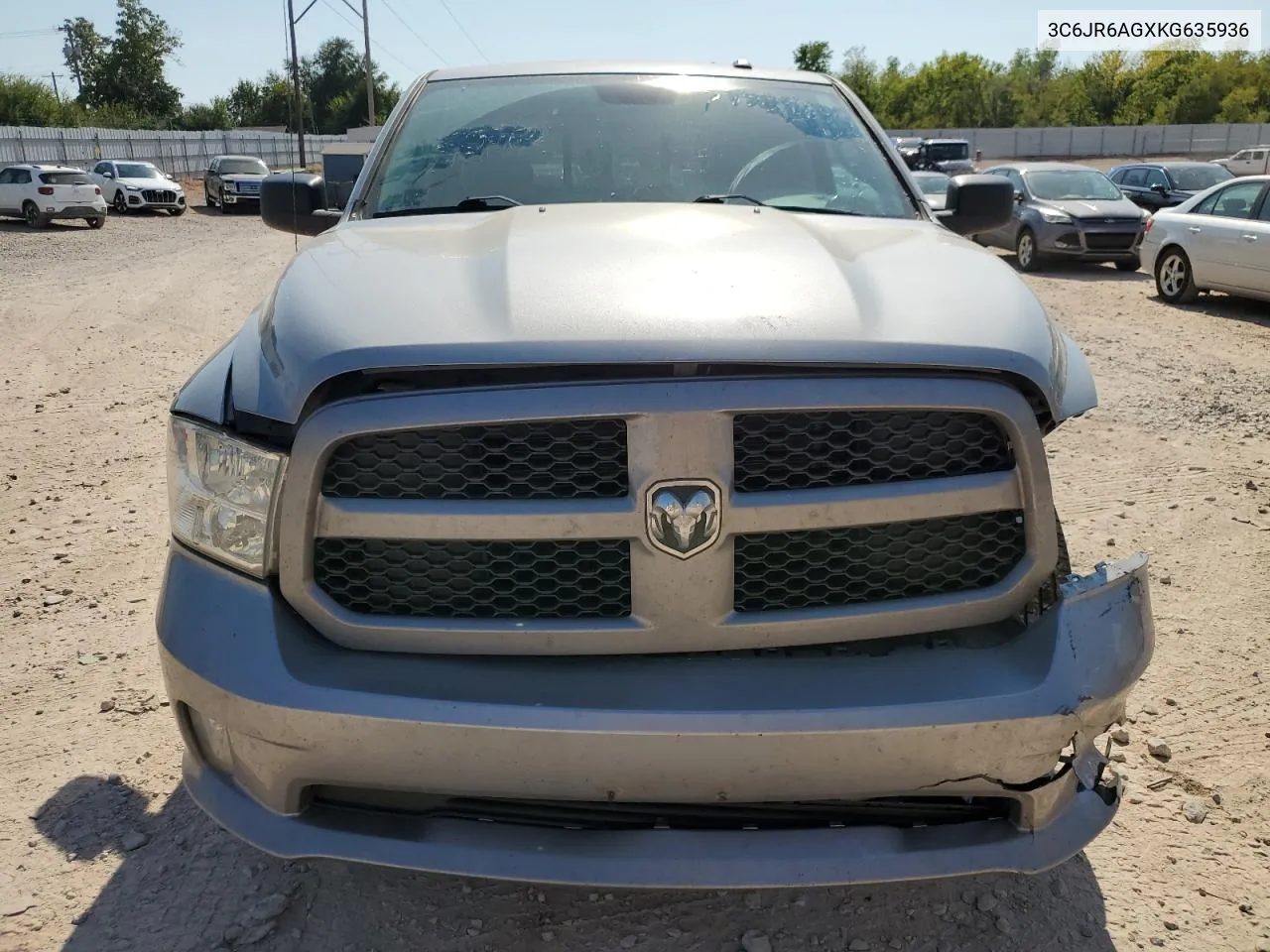 2019 Ram 1500 Classic Tradesman VIN: 3C6JR6AGXKG635936 Lot: 73759694