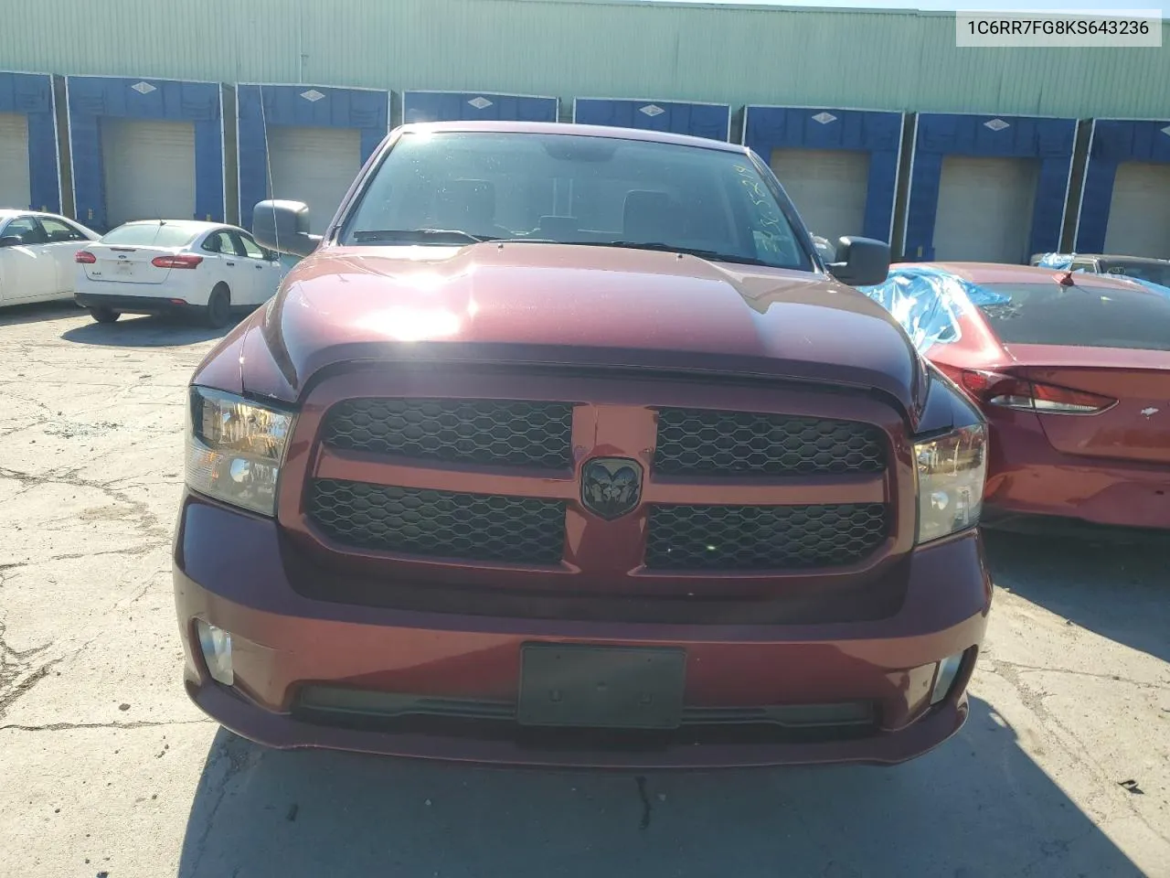 1C6RR7FG8KS643236 2019 Ram 1500 Classic Tradesman