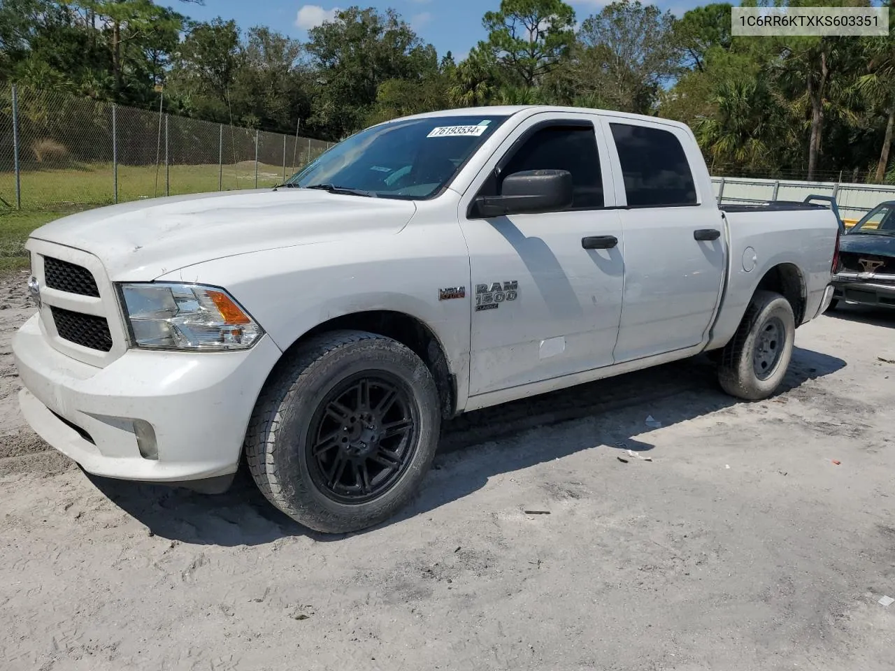 1C6RR6KTXKS603351 2019 Ram 1500 Classic Tradesman